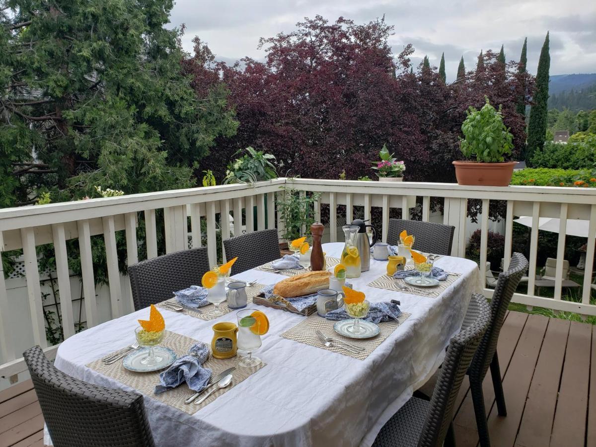 Bayberry Inn B&B And Oregon Wellness Retreat Ашленд Екстериор снимка