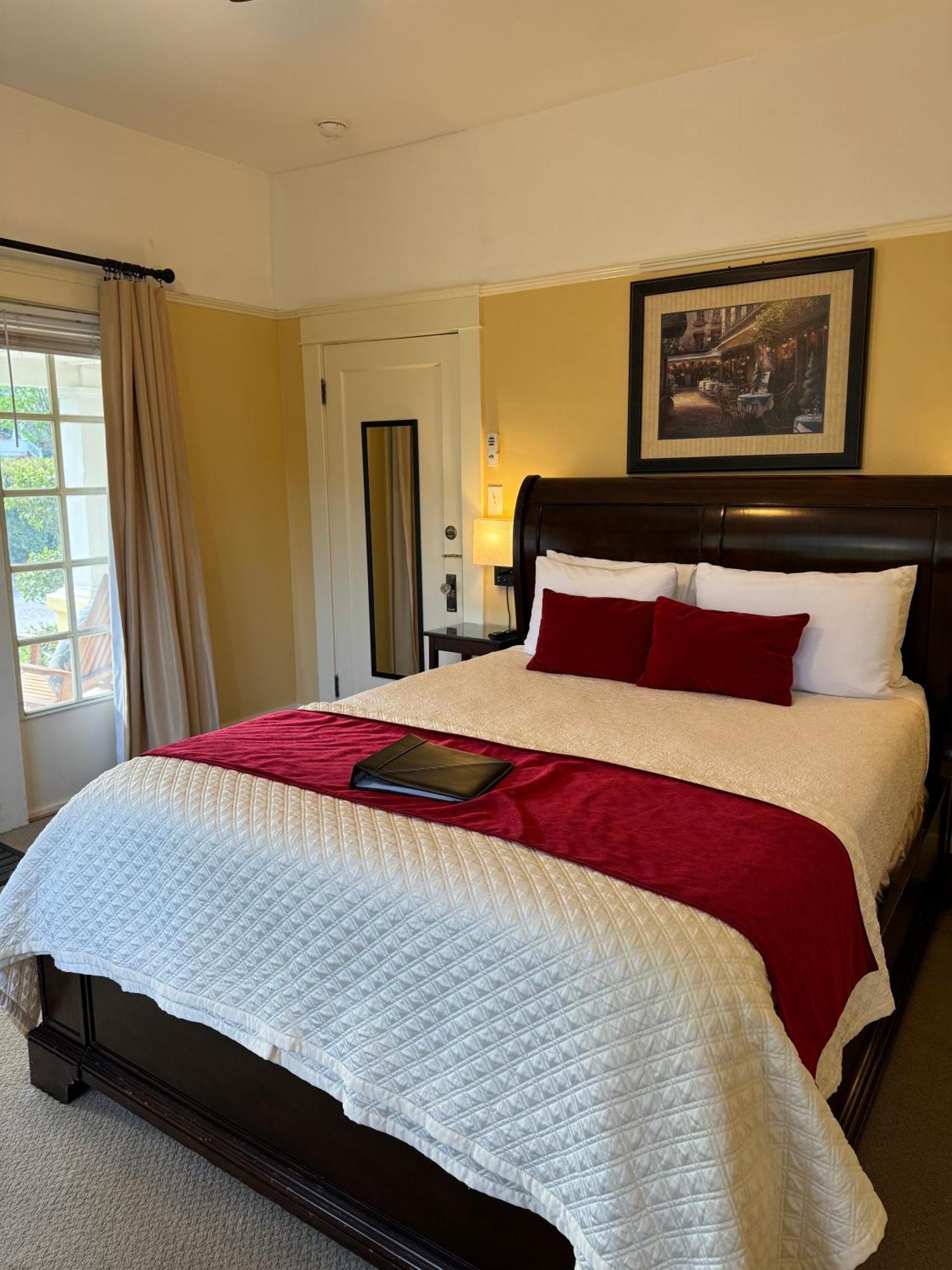 Bayberry Inn B&B And Oregon Wellness Retreat Ашленд Екстериор снимка